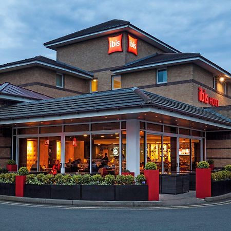 ibis London Barking Hotel Barking  Bagian luar foto