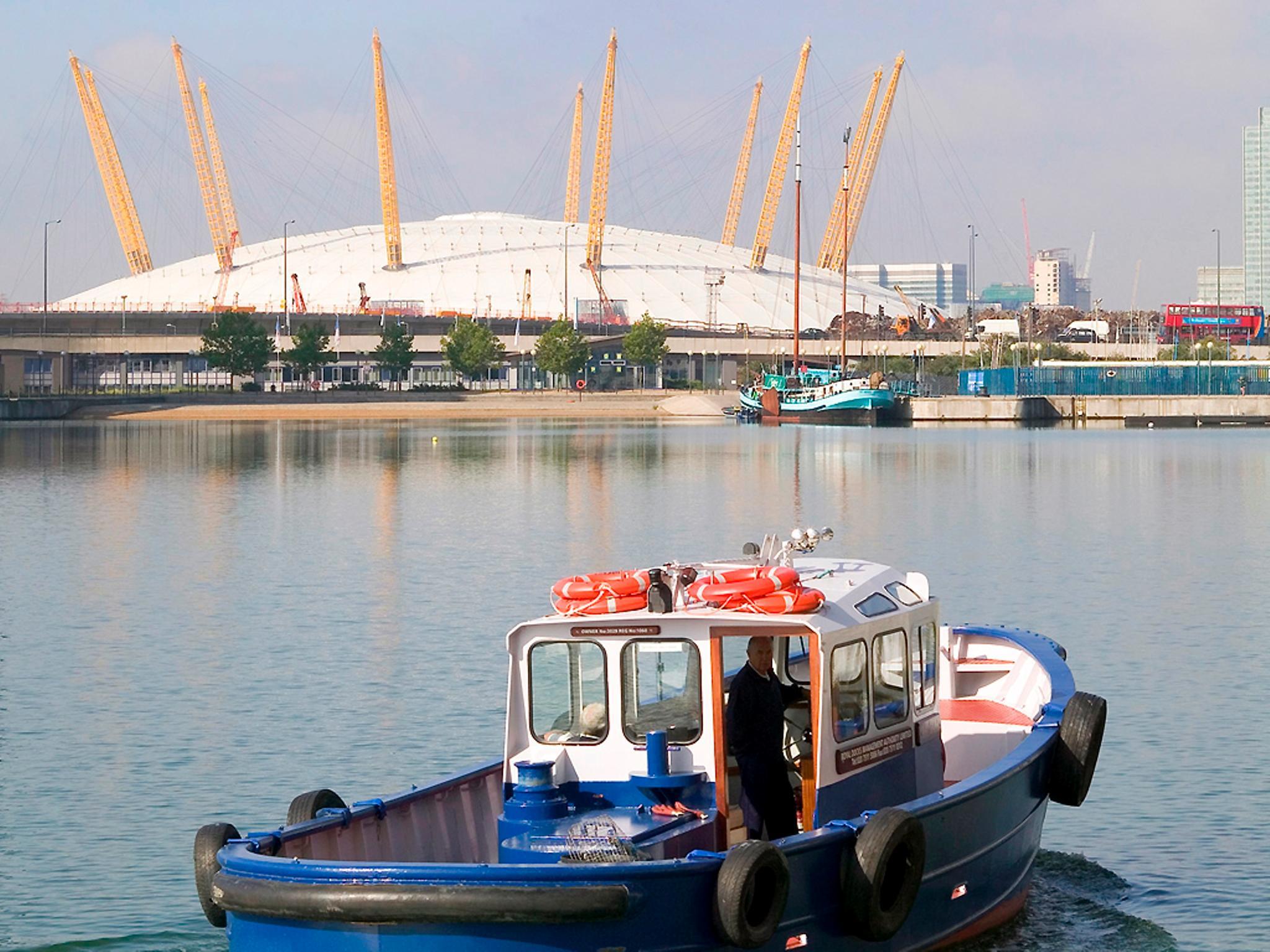 ibis London Barking Hotel Barking  Bagian luar foto