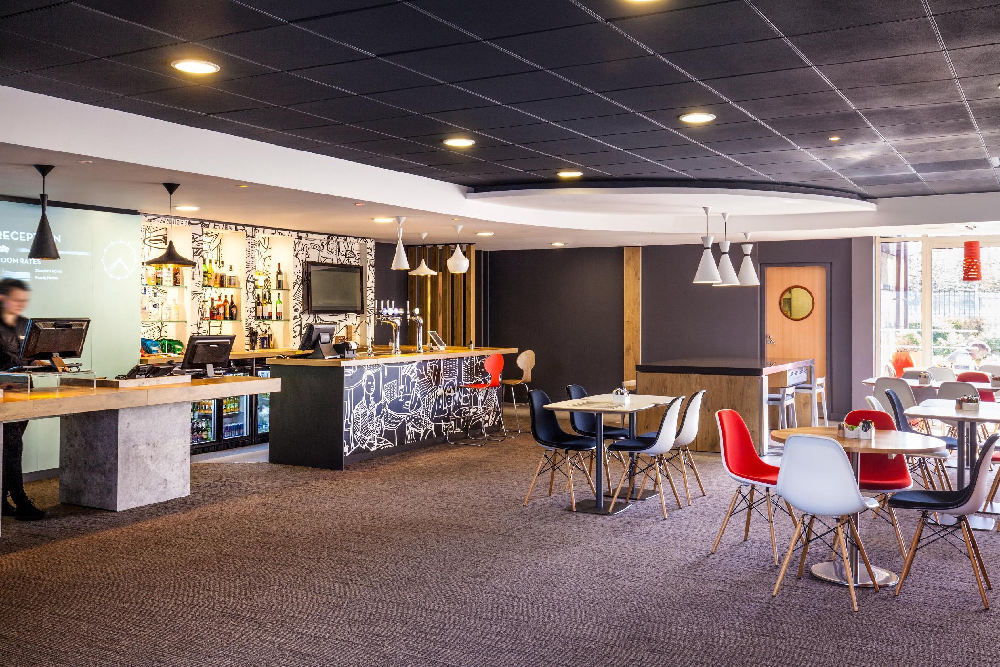 ibis London Barking Hotel Barking  Bagian luar foto