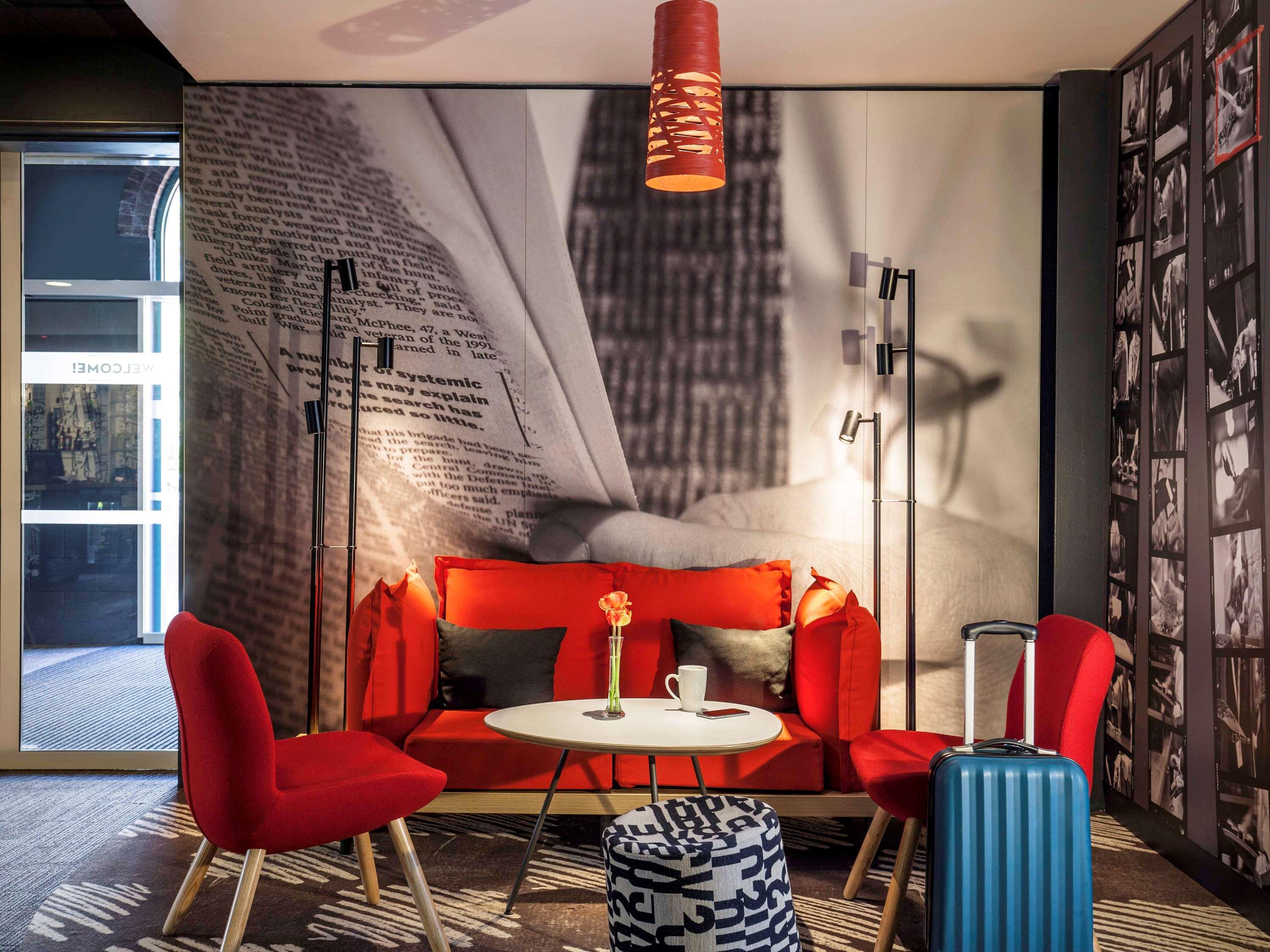 ibis London Barking Hotel Barking  Bagian luar foto