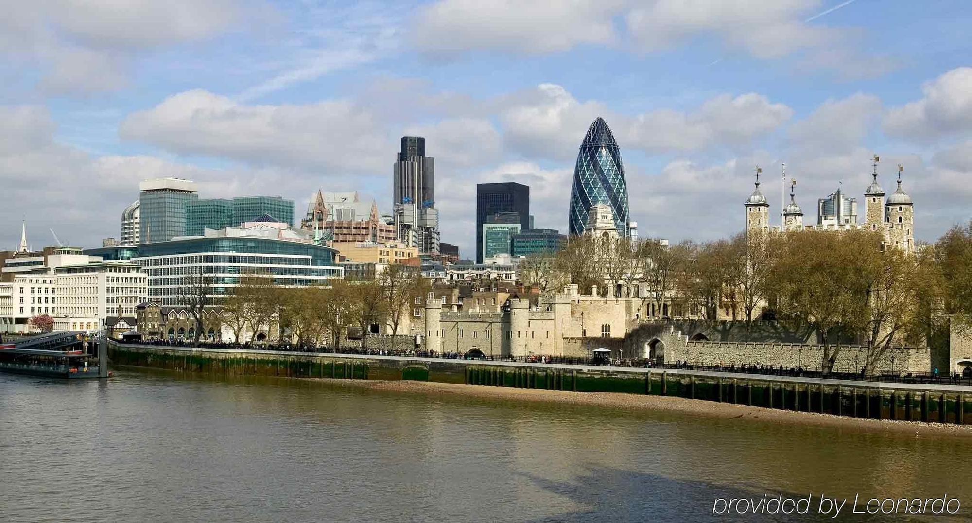 ibis London Barking Hotel Barking  Bagian luar foto
