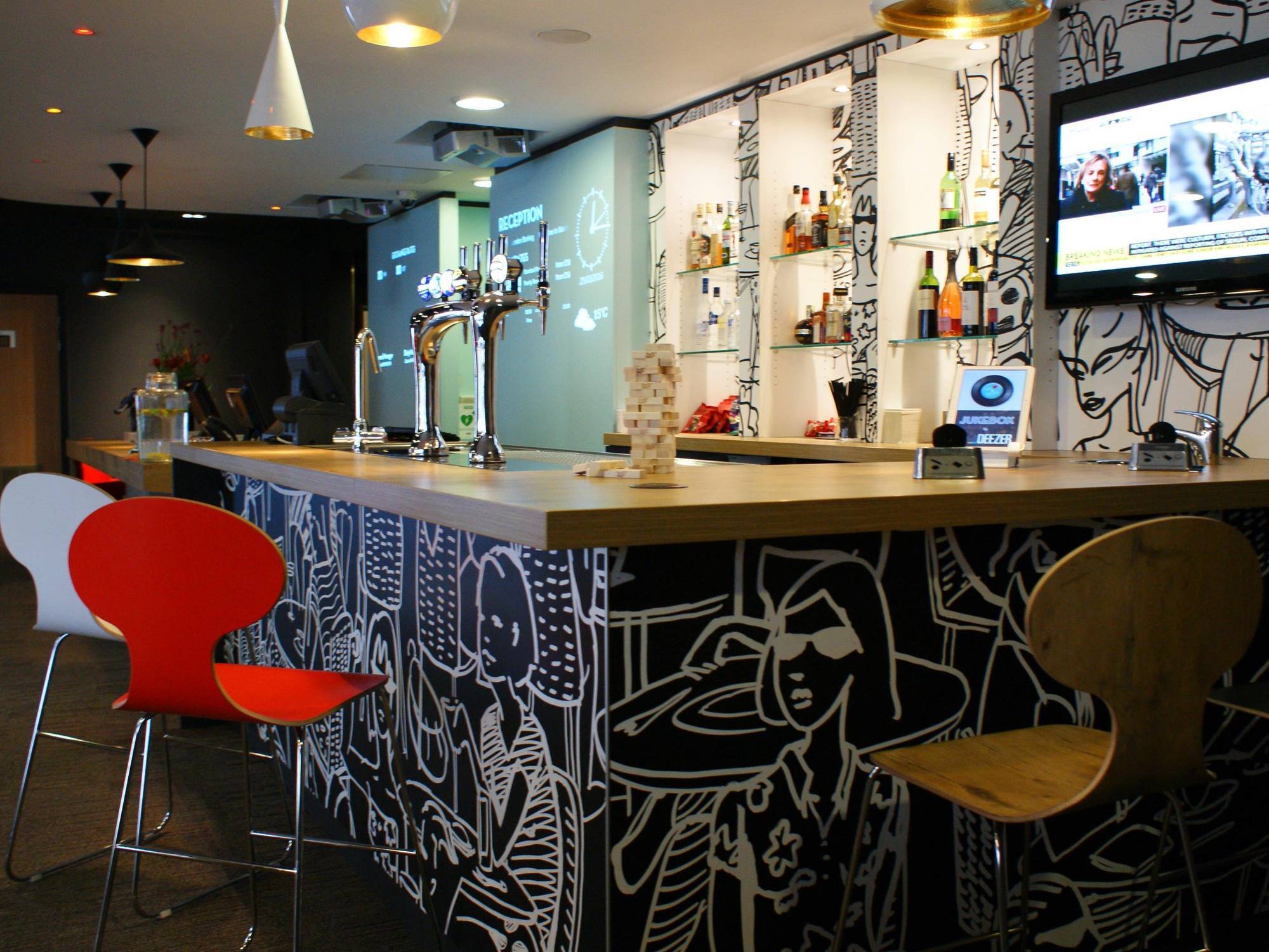 ibis London Barking Hotel Barking  Bagian luar foto